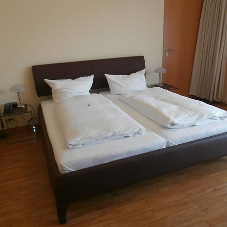 Hotel Hasselbarth บวร์ก เอาฟ์ เฟมาร์น ภายนอก รูปภาพ