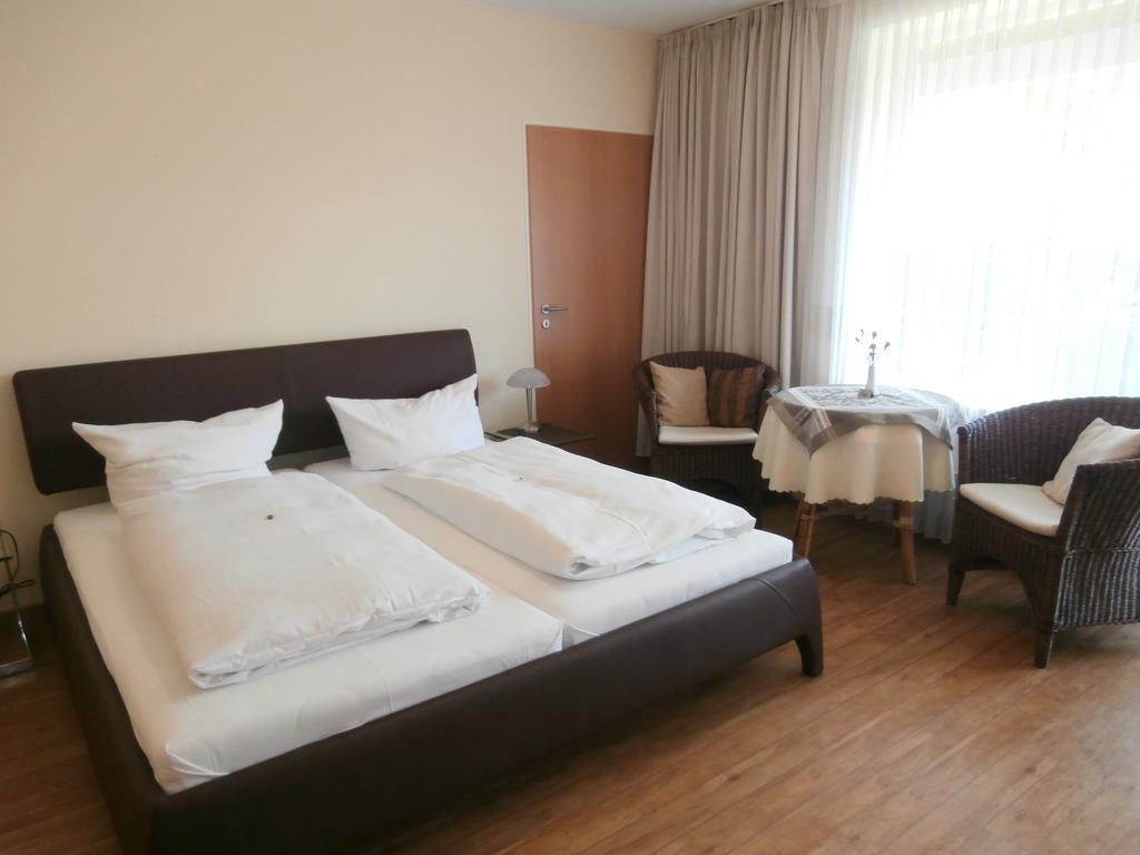 Hotel Hasselbarth บวร์ก เอาฟ์ เฟมาร์น ภายนอก รูปภาพ