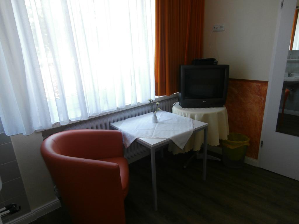 Hotel Hasselbarth บวร์ก เอาฟ์ เฟมาร์น ห้อง รูปภาพ